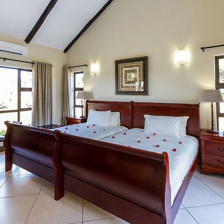 Zulu Nyala Game Lodge Hluhluwe Eksteriør billede